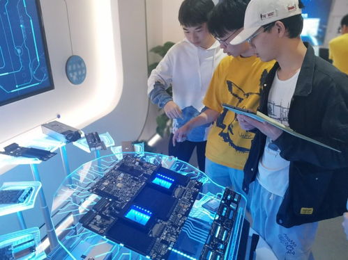 科技創(chuàng)新造就新時代，校企聯(lián)合成就新未來——計算機(jī)科學(xué)與技術(shù)專業(yè)學(xué)生赴企業(yè)參觀學(xué)習(xí)紀(jì)實